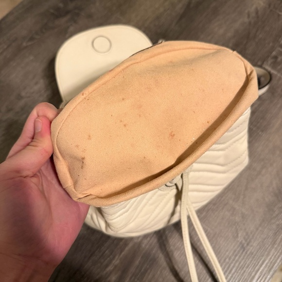 Gucci Marmont Mini Drawstring Backpack - Picture 9 of 17